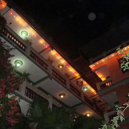 Hotel Metropolitan Kantipur Kathmandu Bagian luar foto
