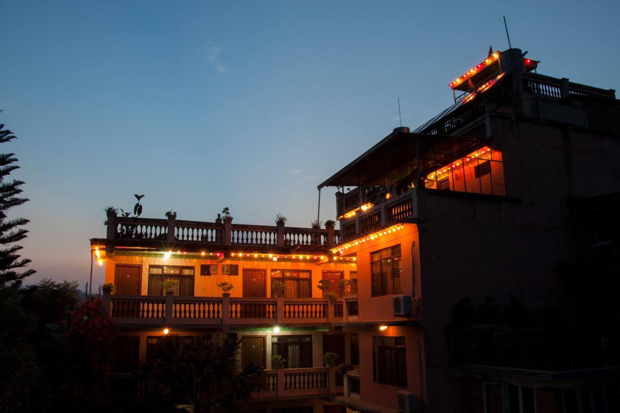 Hotel Metropolitan Kantipur Kathmandu Bagian luar foto